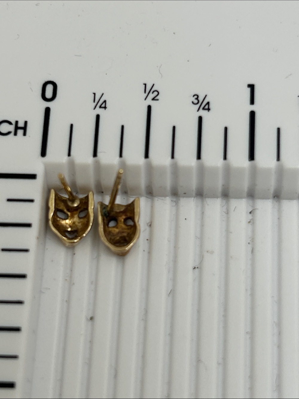 14KT Gold Theatrical Mask Stud Earrings - Picture 7 of 7